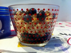 Overnight oatmeal cocco e mirtilli