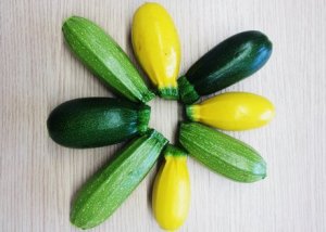 Zucchine chiare, scure e gialle - Immagine presa da internet