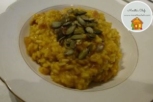 Risotto zucca e ragusano con semini croccanti