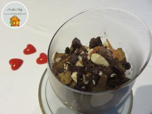 Mousse al cioccolato con pere spadellate