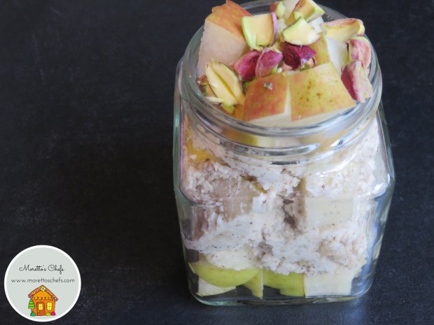 Overnight oatmeal pera e pistacchi