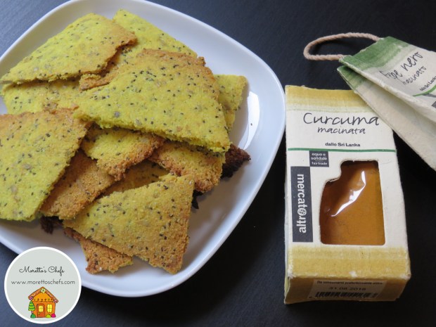 Paleo vegan crackers alla curcuma