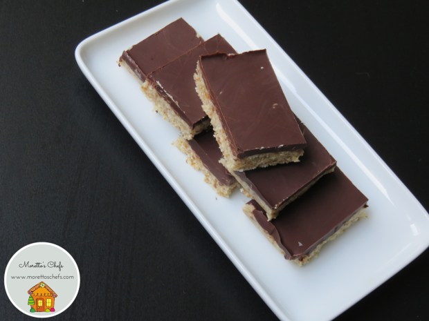 Barrette energetiche al cocco e cioccolato - ricetta per Vivere per raccontarla